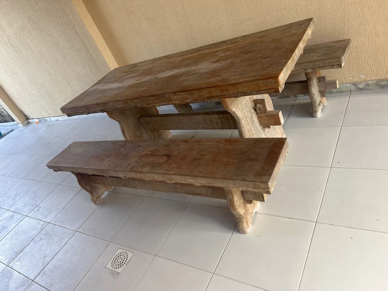 Mesa e banco de madeira - Foto 3