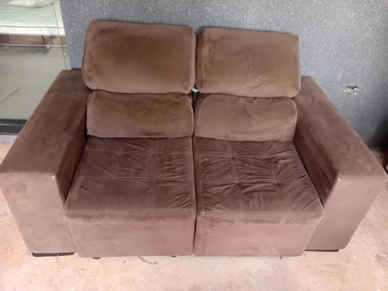 Vendo sofá retrátil e inclinavel entrego  - Foto 3