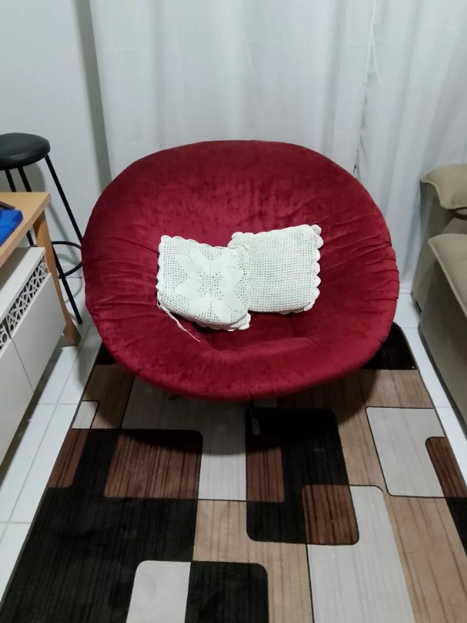 Mesa ,cadeiras ,sofá chesy, poltrona veludo - Foto 2