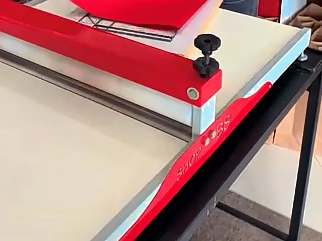 Máquina de vinco e corte 70cm de largura 