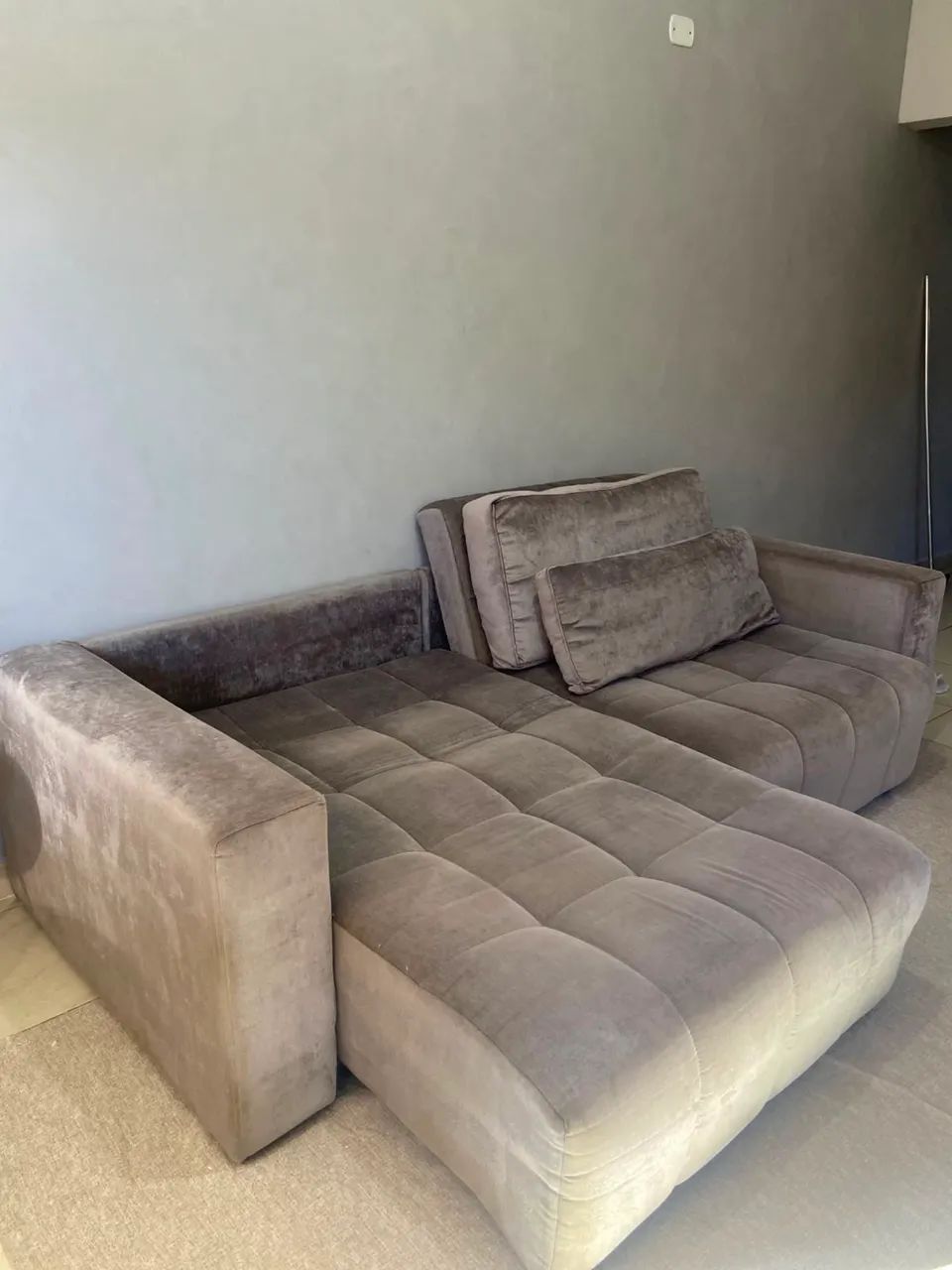 Sofá Retrátil 2,40m em Suede | Higienizado | Excelente Estado - Foto 3
