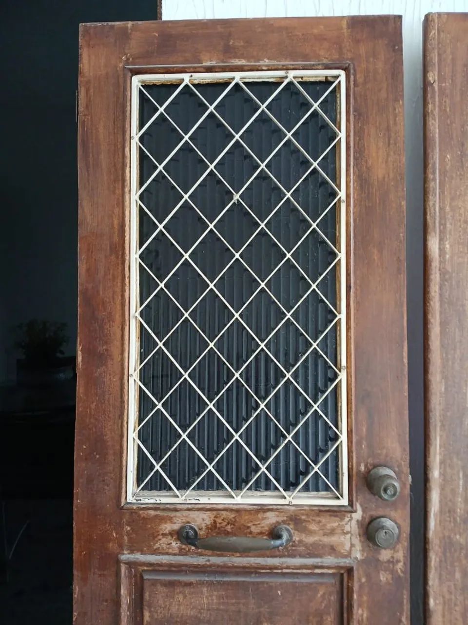 Porta de duas folhas em madeira Angelim - Foto 2