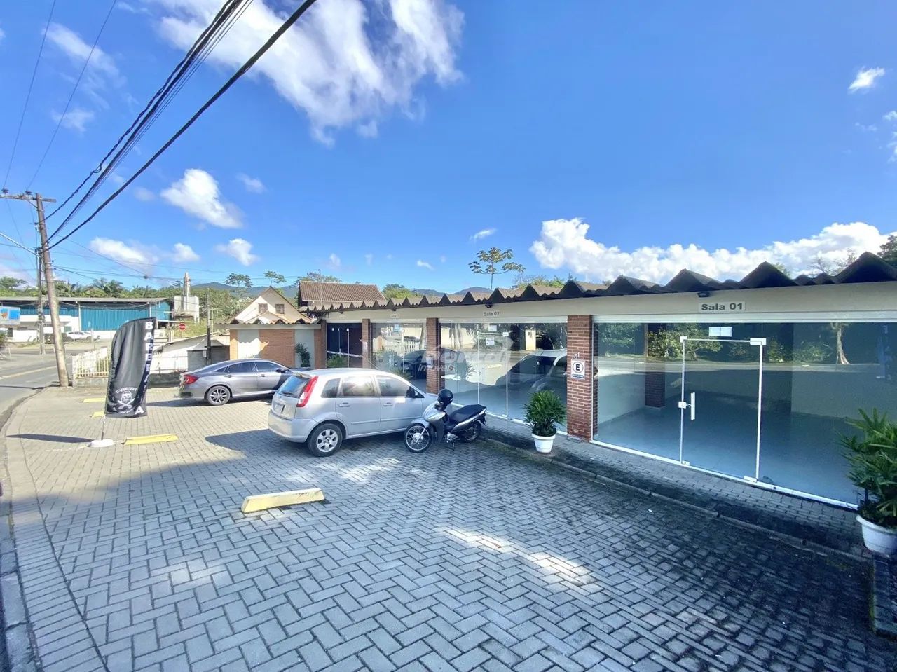 Loja comercial para locação no bairro Itoupava Central.