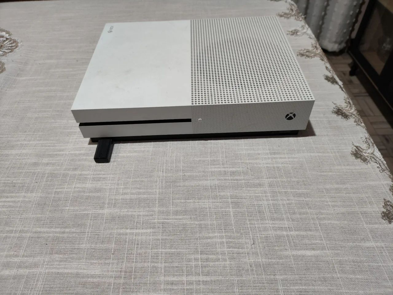 Xbox One 1TB  - Foto 2