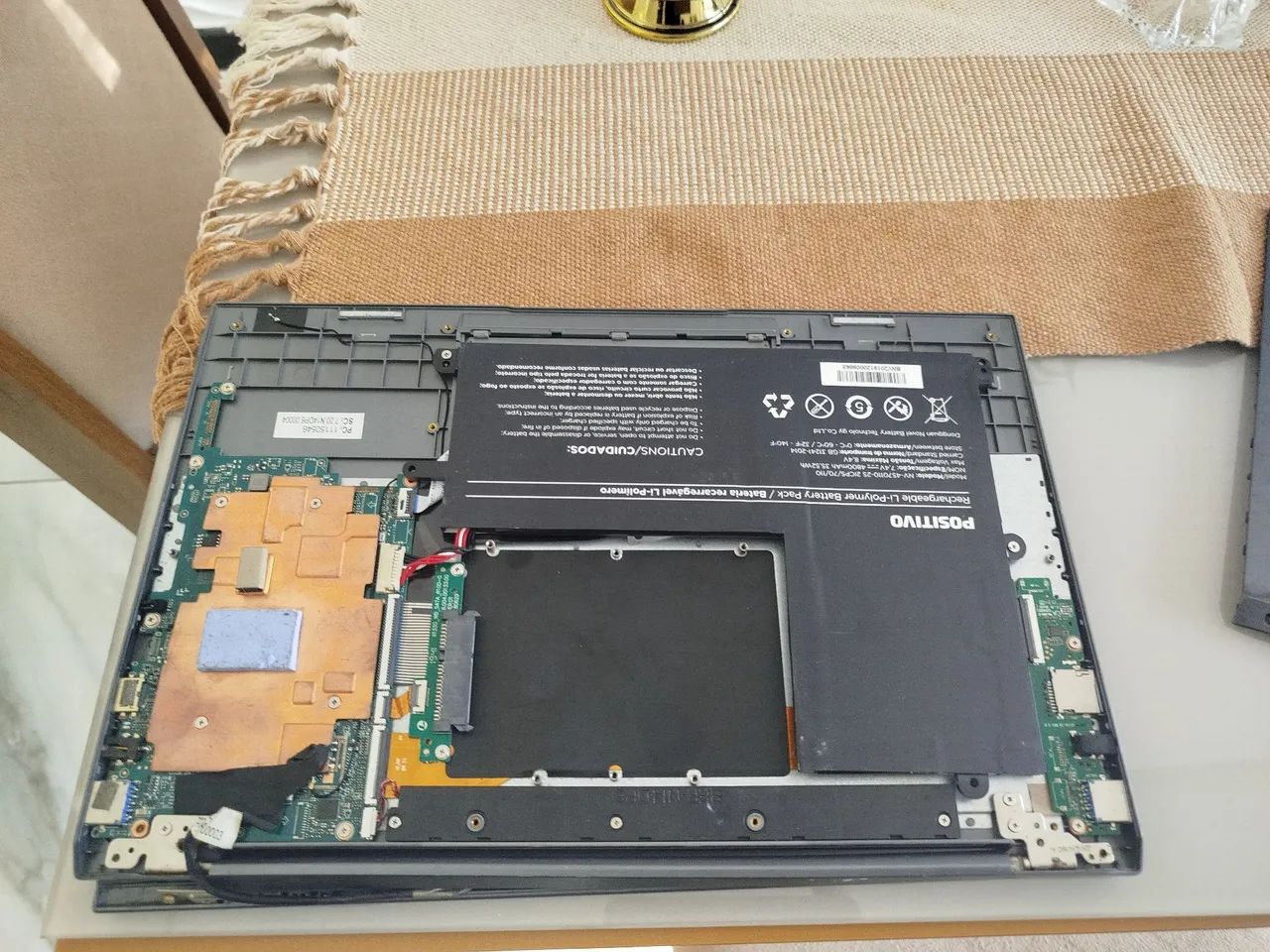 Partes e peças Positivo Motion C4500 placa bateria e carcaça  - Foto 2