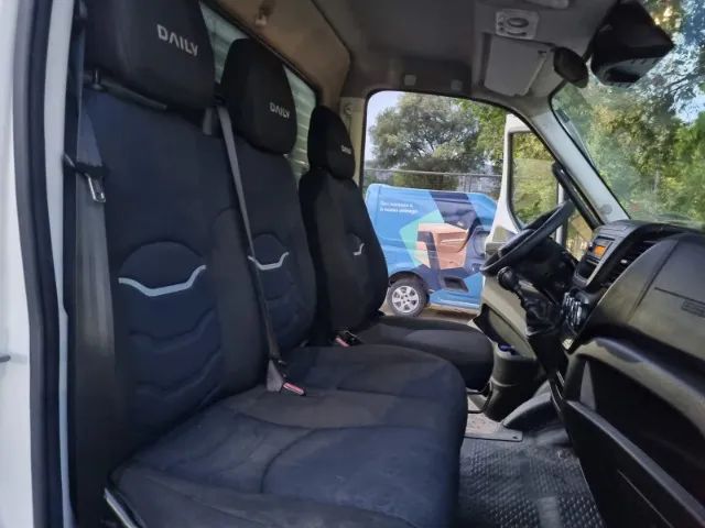 Iveco Daily Chassi 35-150  - Foto 3