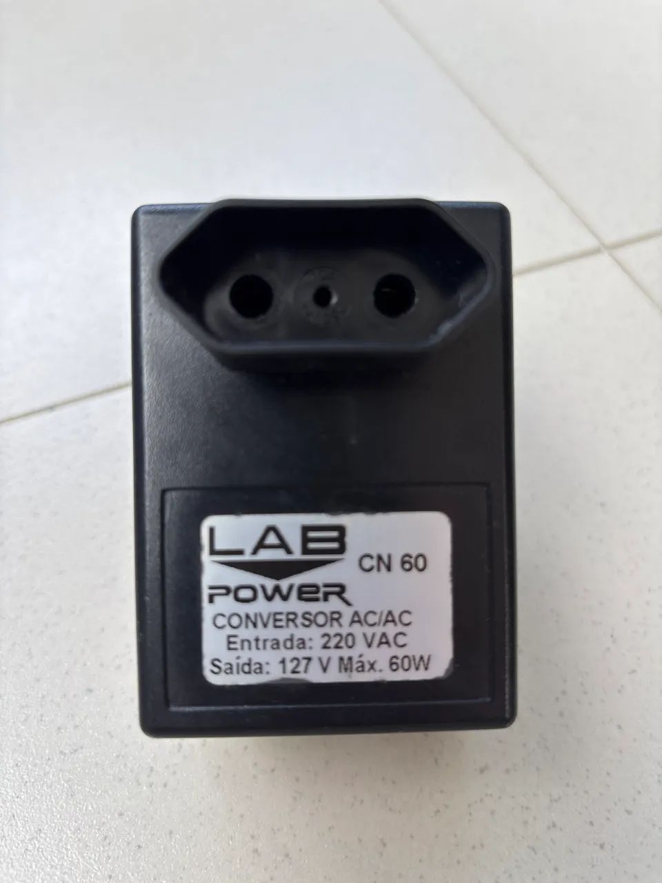 Conversor de voltagem 220V para 127V