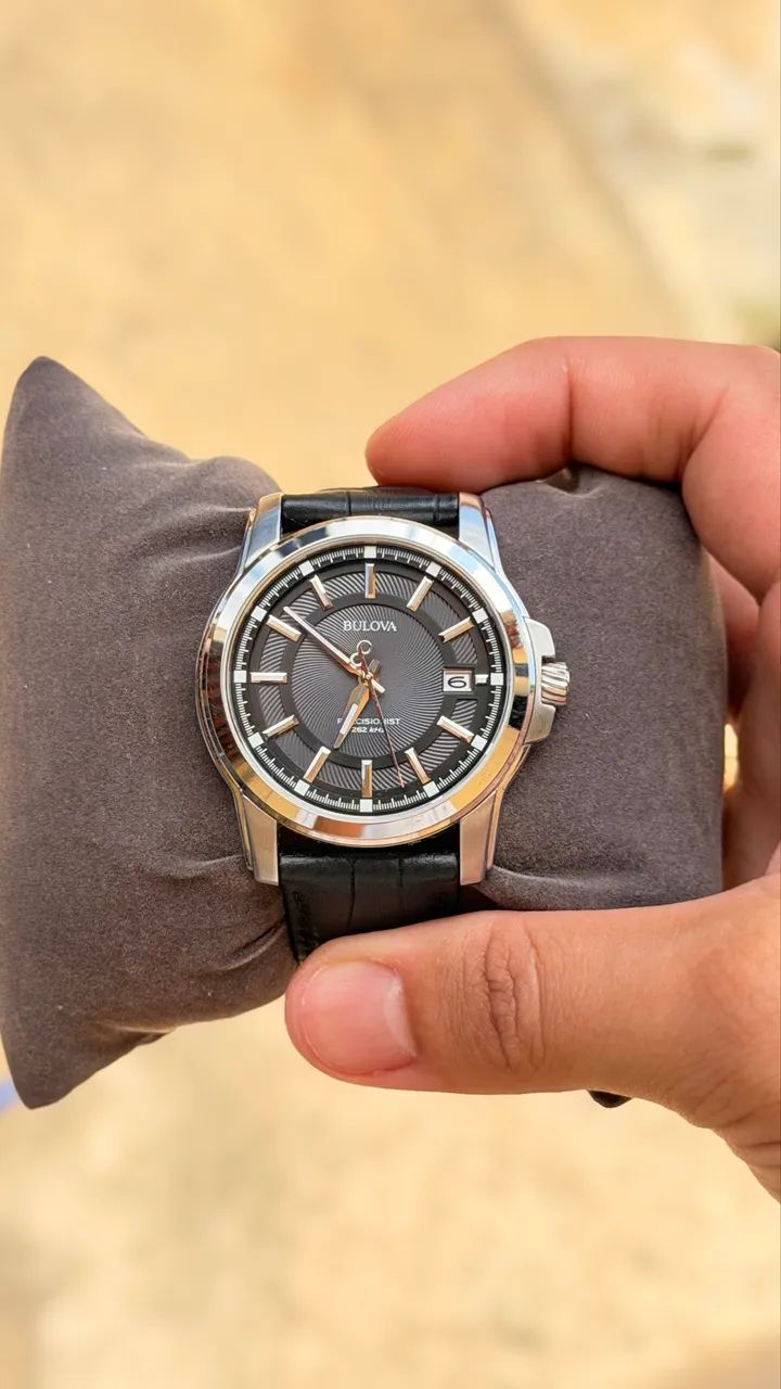 Bulova  96B158 Precisionist com pulseira de couro