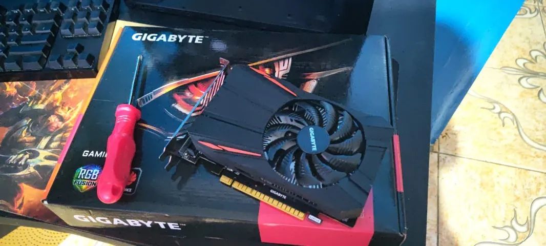NVIDIA GTX 1050 - Gigabyte - Pasta Termica Nova - Foto 4