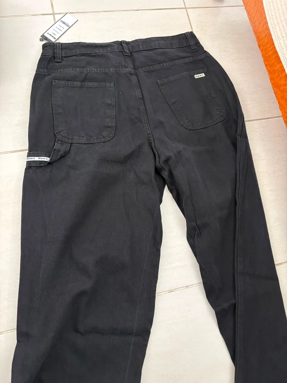 Calça Regular World preta da BAW Clothing - Foto 2