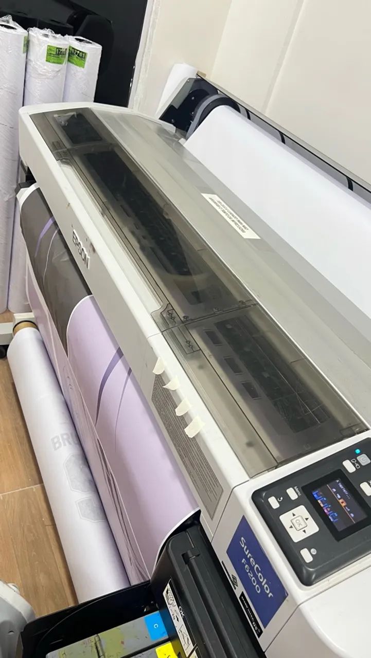VENDO PLOTTER EPSON F6200 - Foto 2