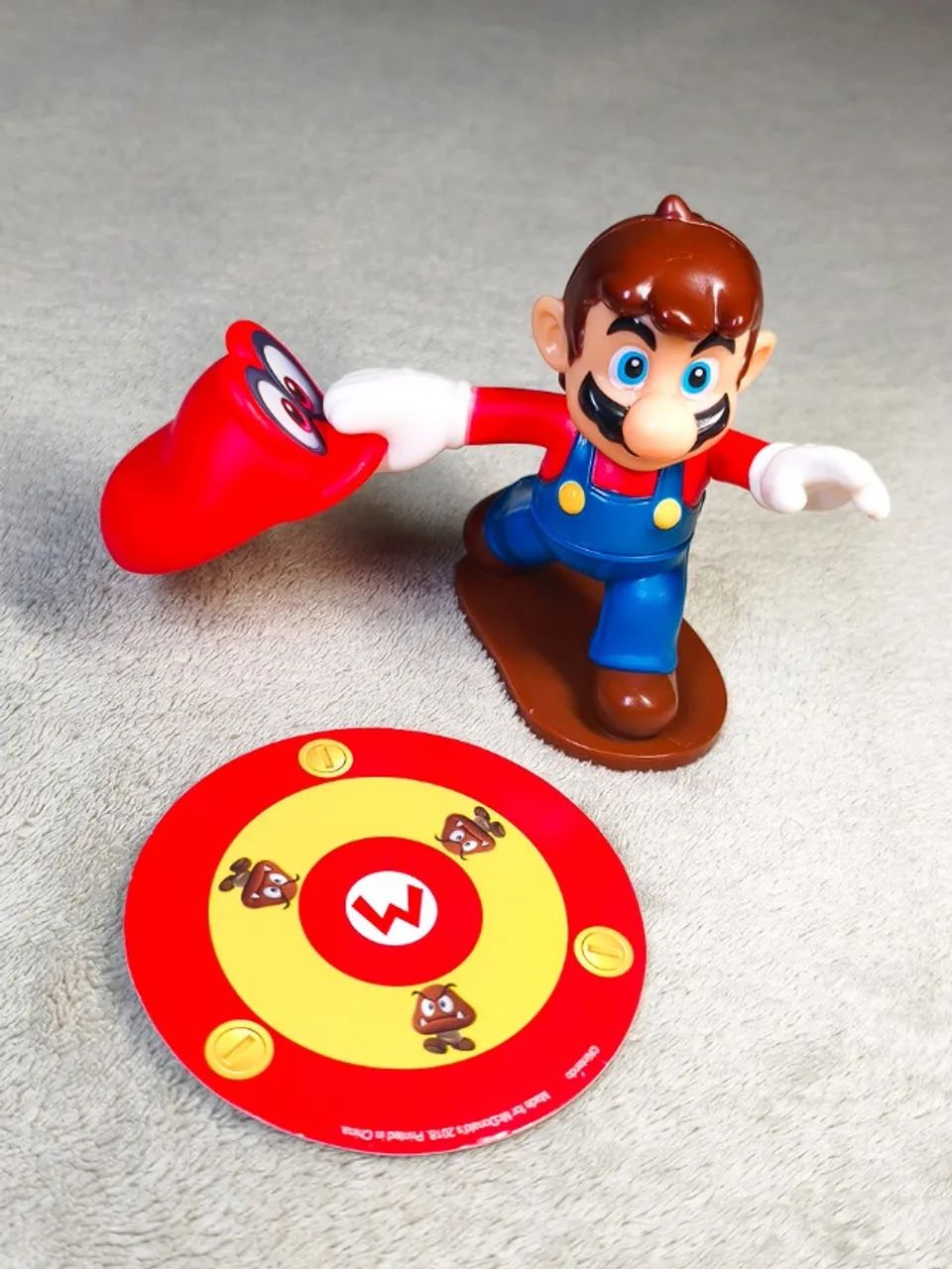 Boneco Super Mario Odyssey Mario e Cappy - McDonald's
