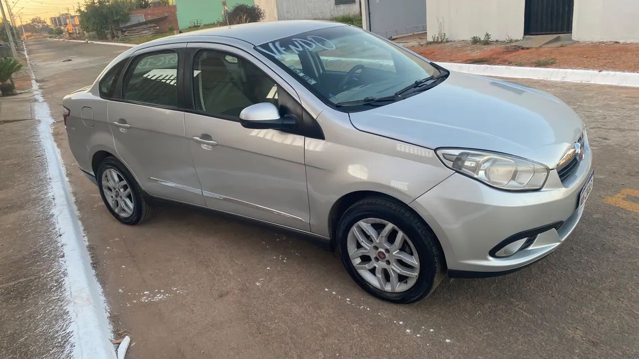 Fiat Grand Siena ESSENCE 1.6 FLEX 16V 2015