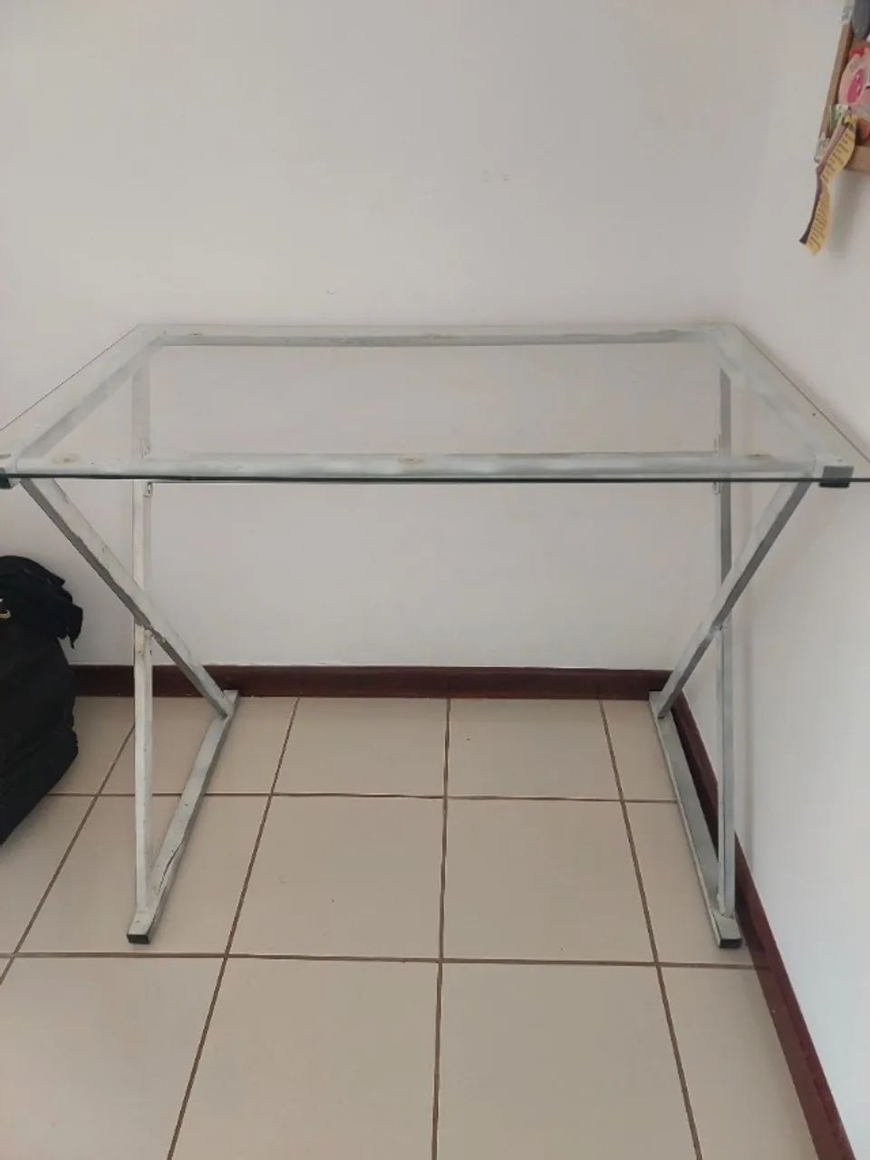 Mesa de escritório de vidro - Foto 2