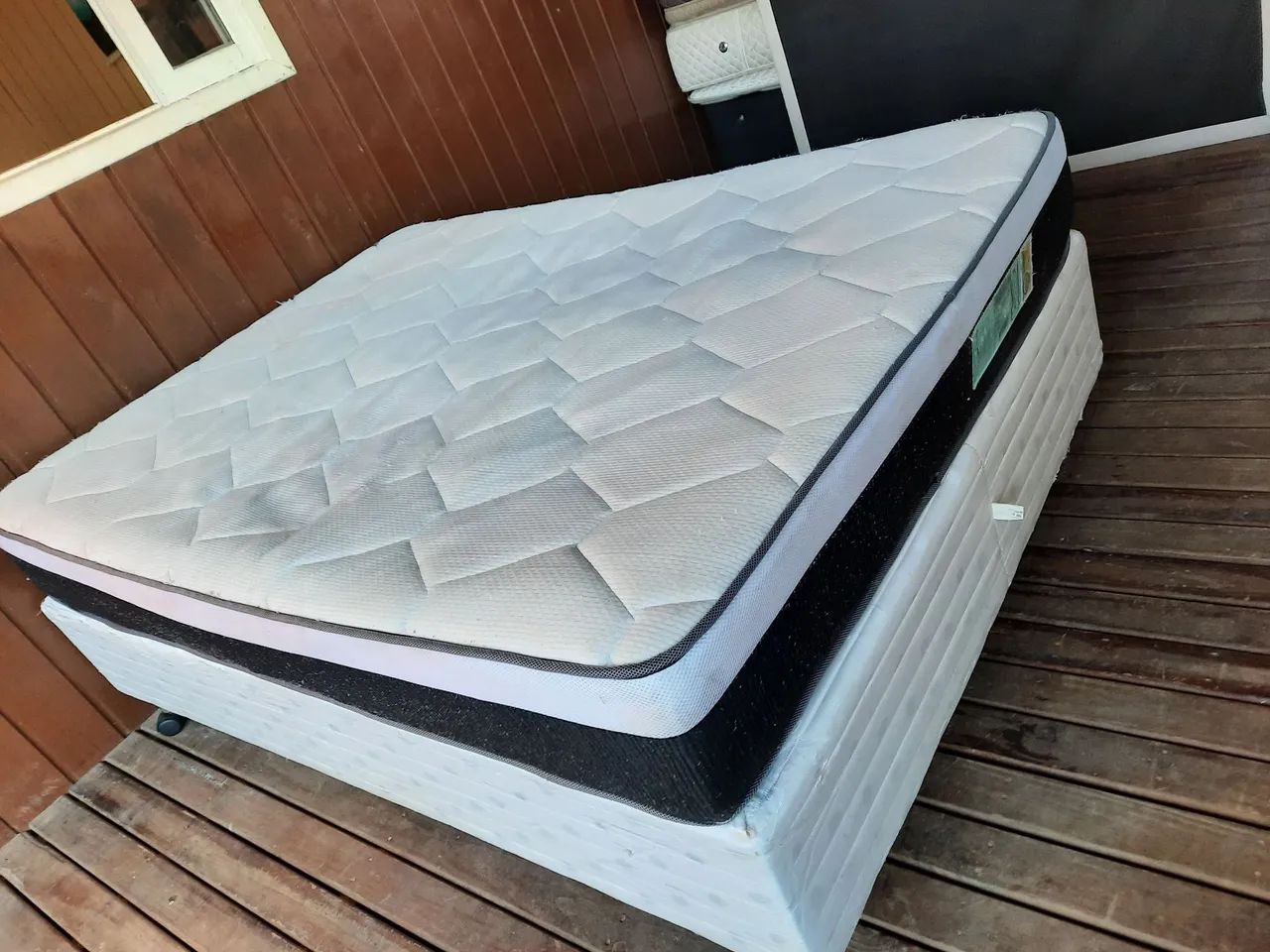 Cama Box de casal 