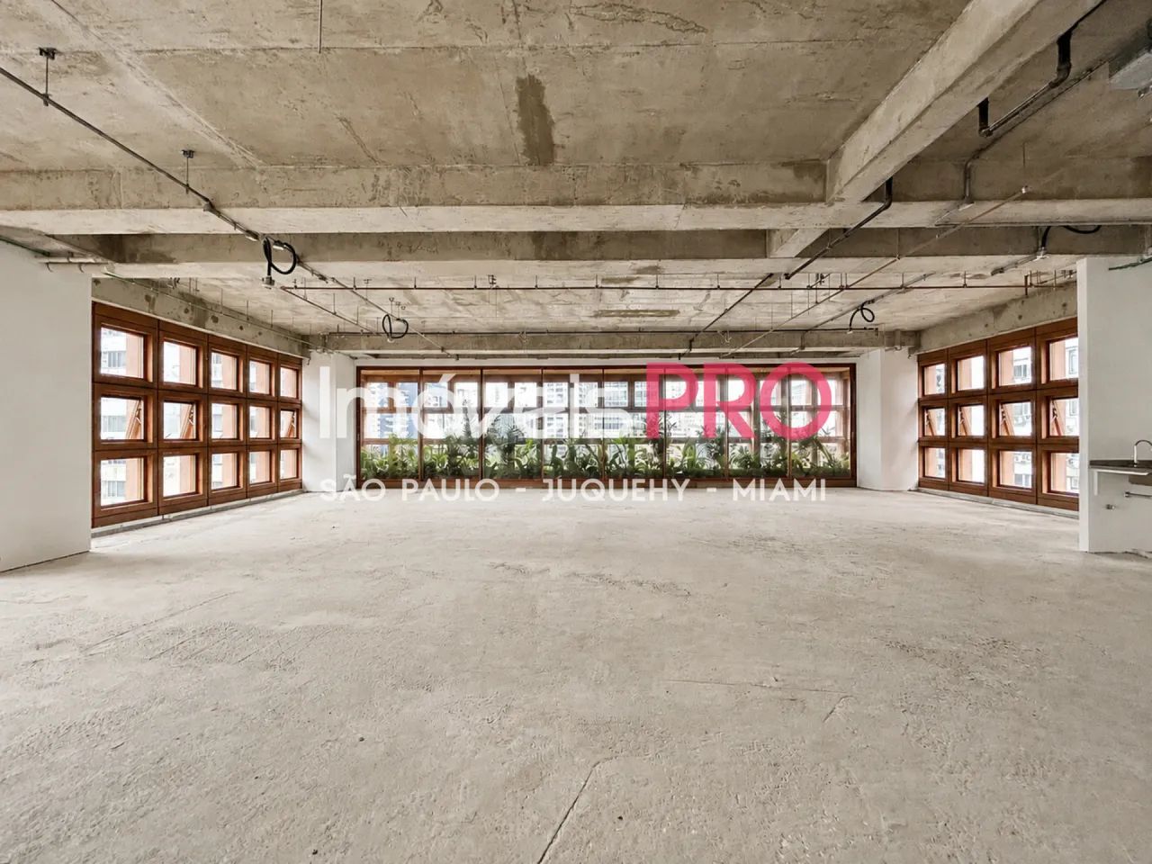 Laje com 620m² na Rua Amauri.