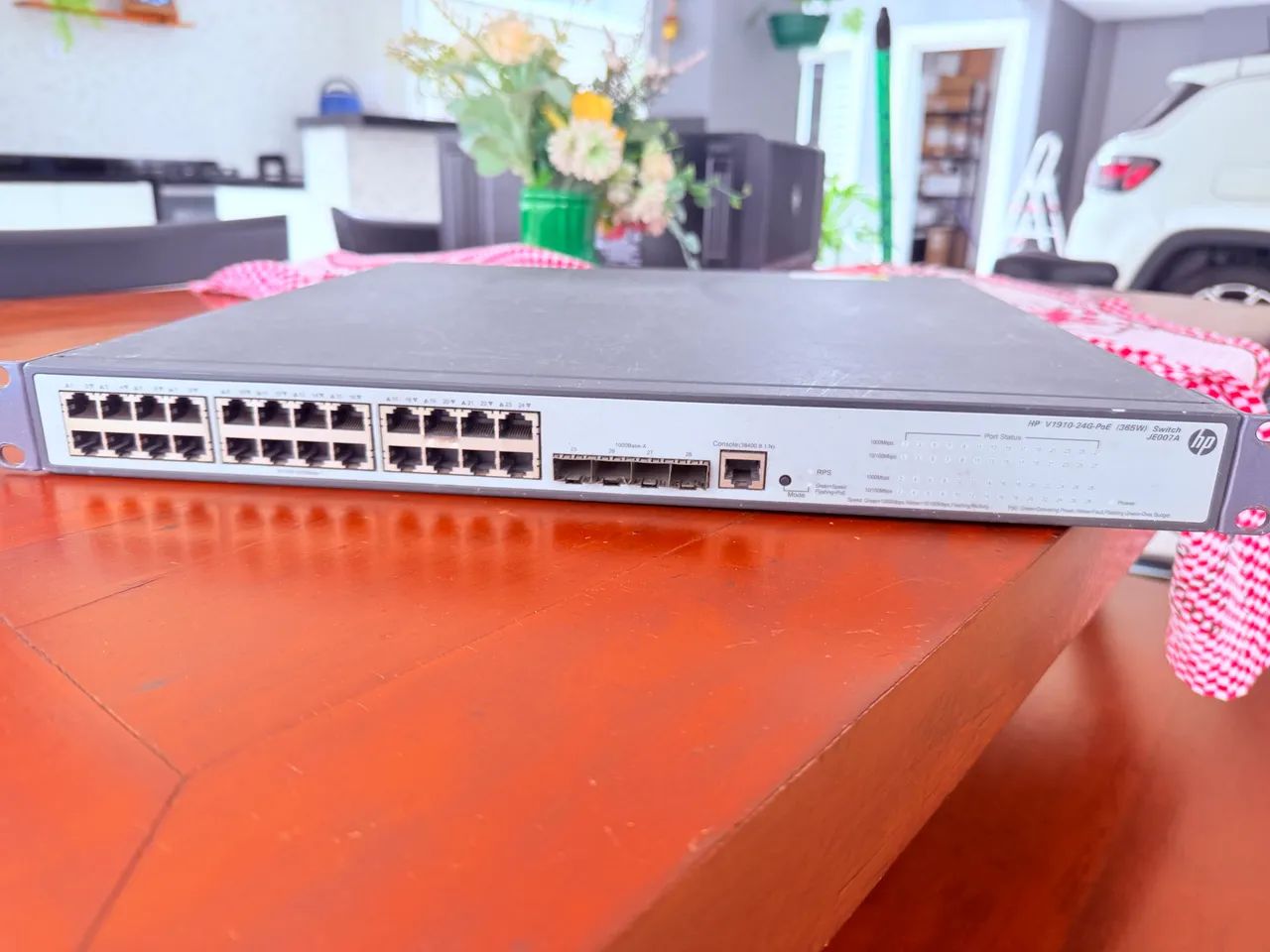 Switch PoE HP v19 p-24G-POE (365W) - Foto 2