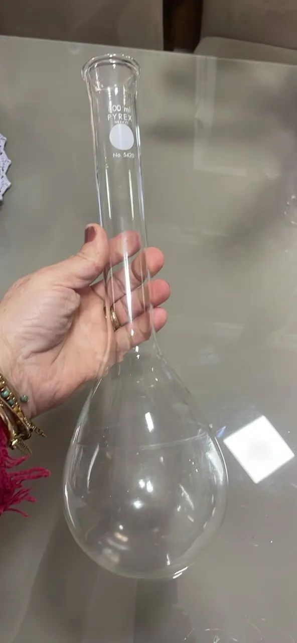Balão volumétrico pyrex 800 ml - Foto 3