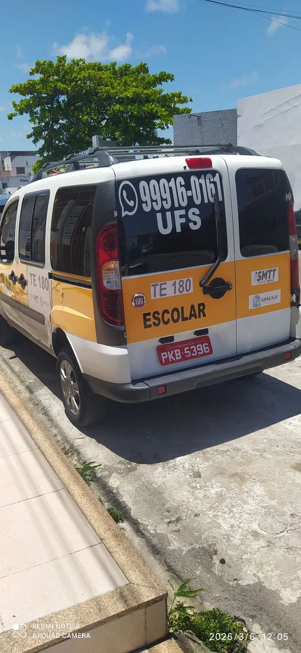 Fiat Doblo Essence 1.8 Flex 16V 5P 2017 - Foto 2