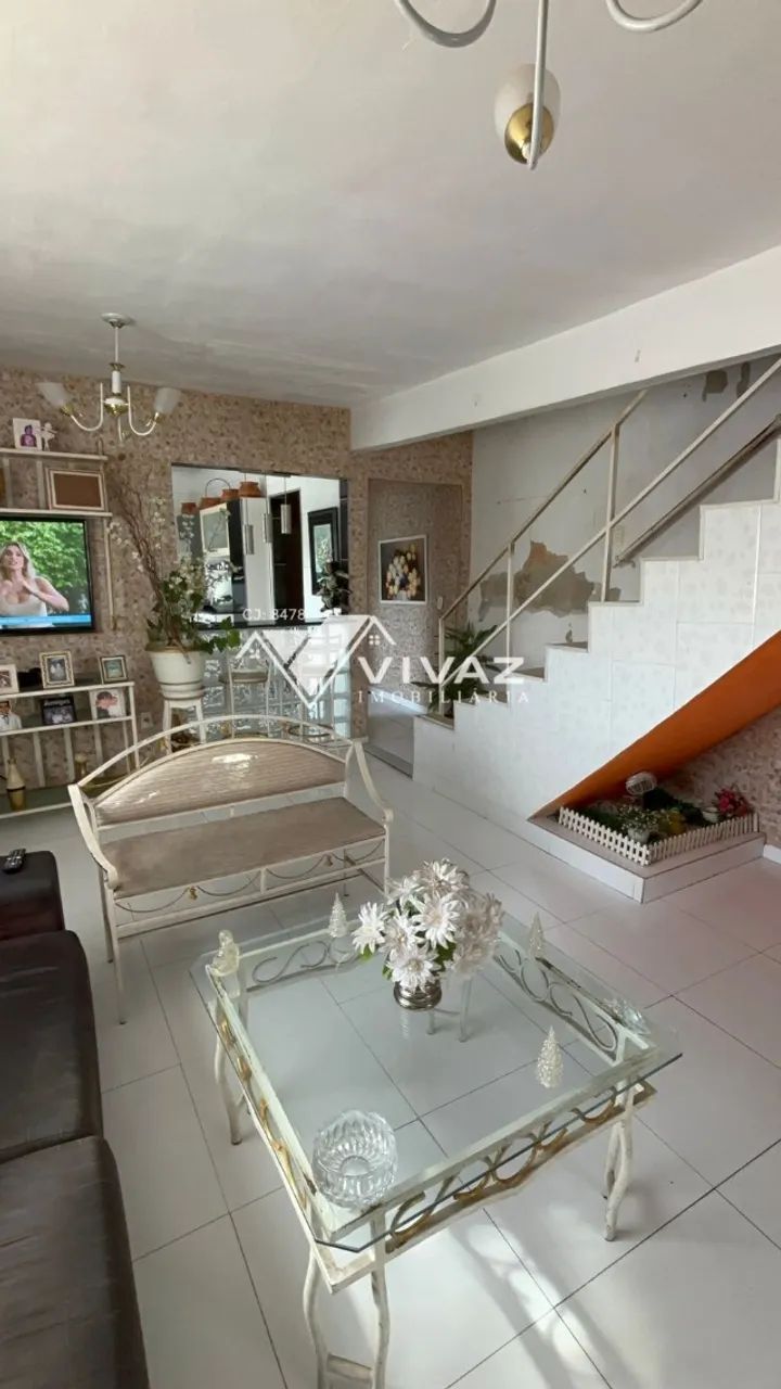 Casa Triplex com 03 Suítes e Terraço com Espaço Gourmet em Piedade
