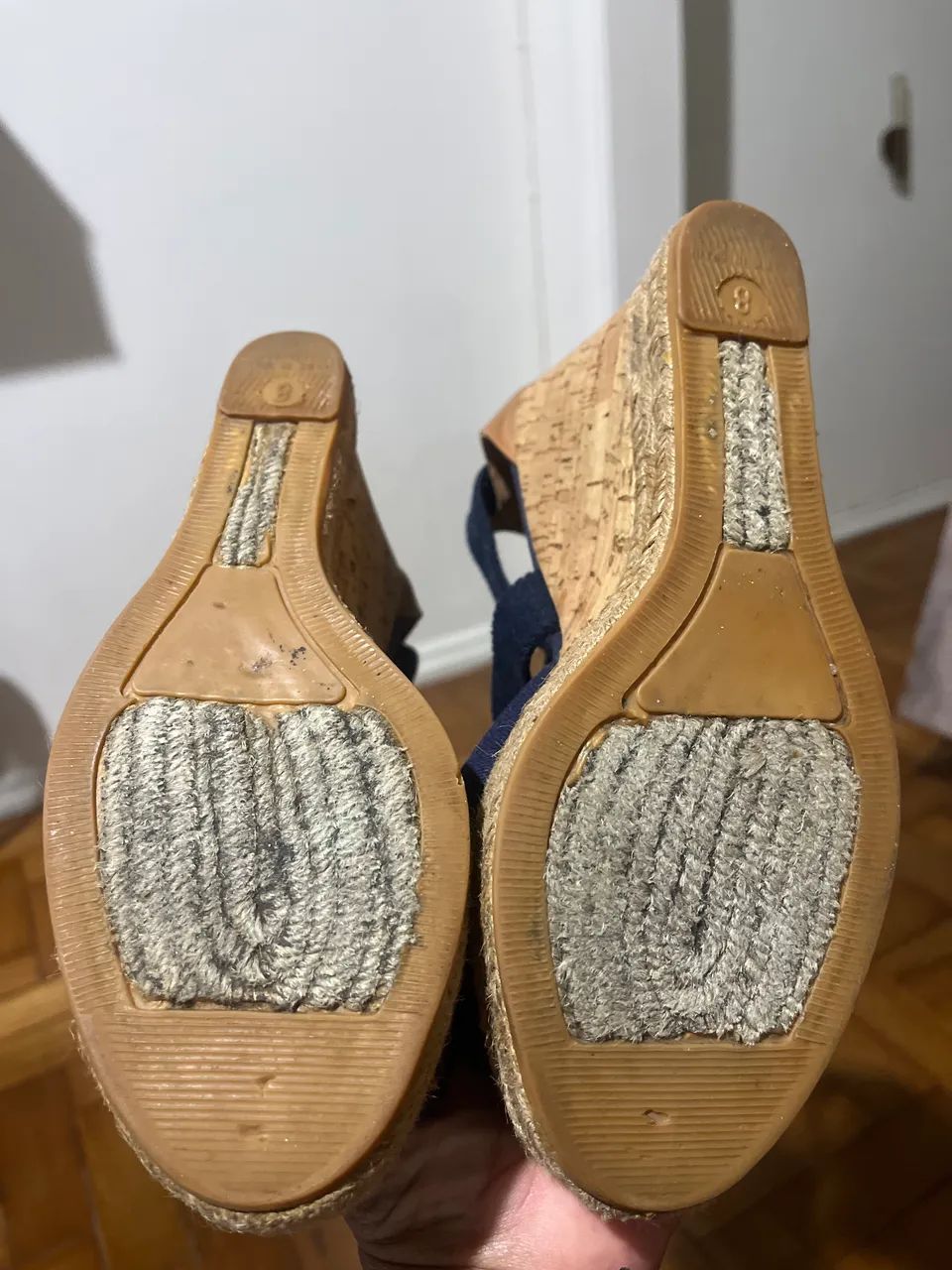 Sapato Tory Burch 8 Wedge - Foto 4