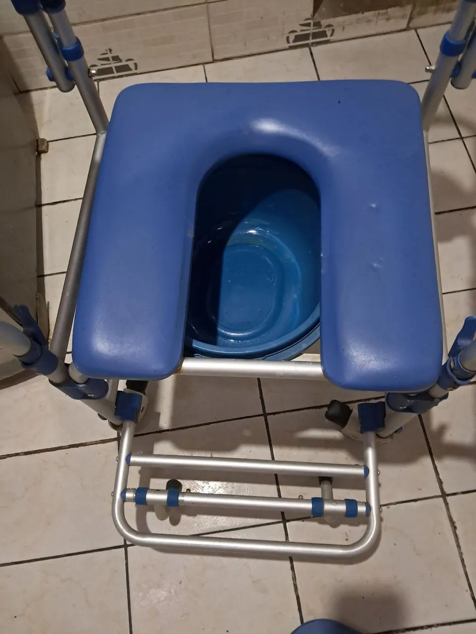 Cadeira de banho  - Foto 2