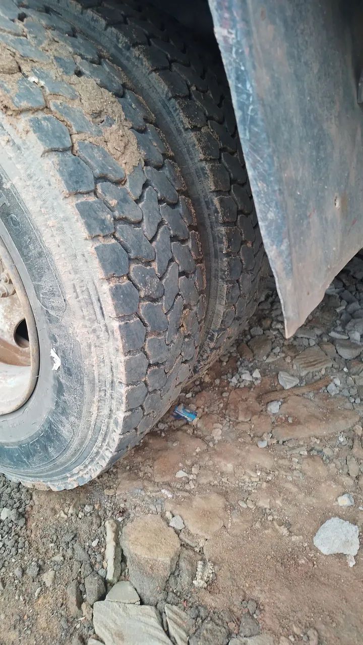 Mercedes 710 - Foto 3