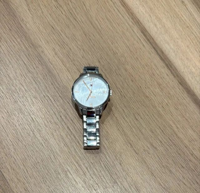 Relógio Tommy Hilfiger Feminino | Prata | Excelente Estado | Com caixa - Foto 4