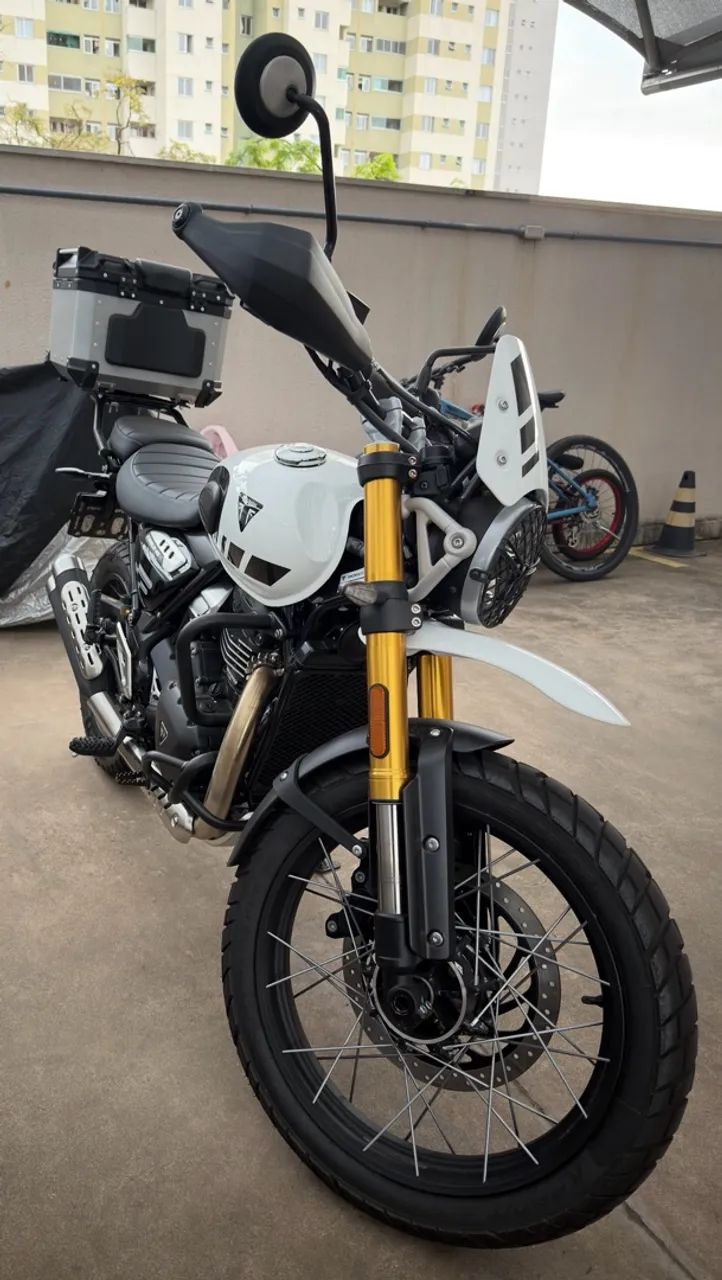 Triumph Scrambler 400 xc