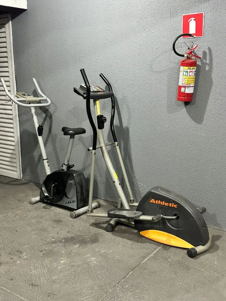 Kit cardio, Elíptico e bicicleta ergométrica. 