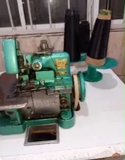 Máquina de costura 