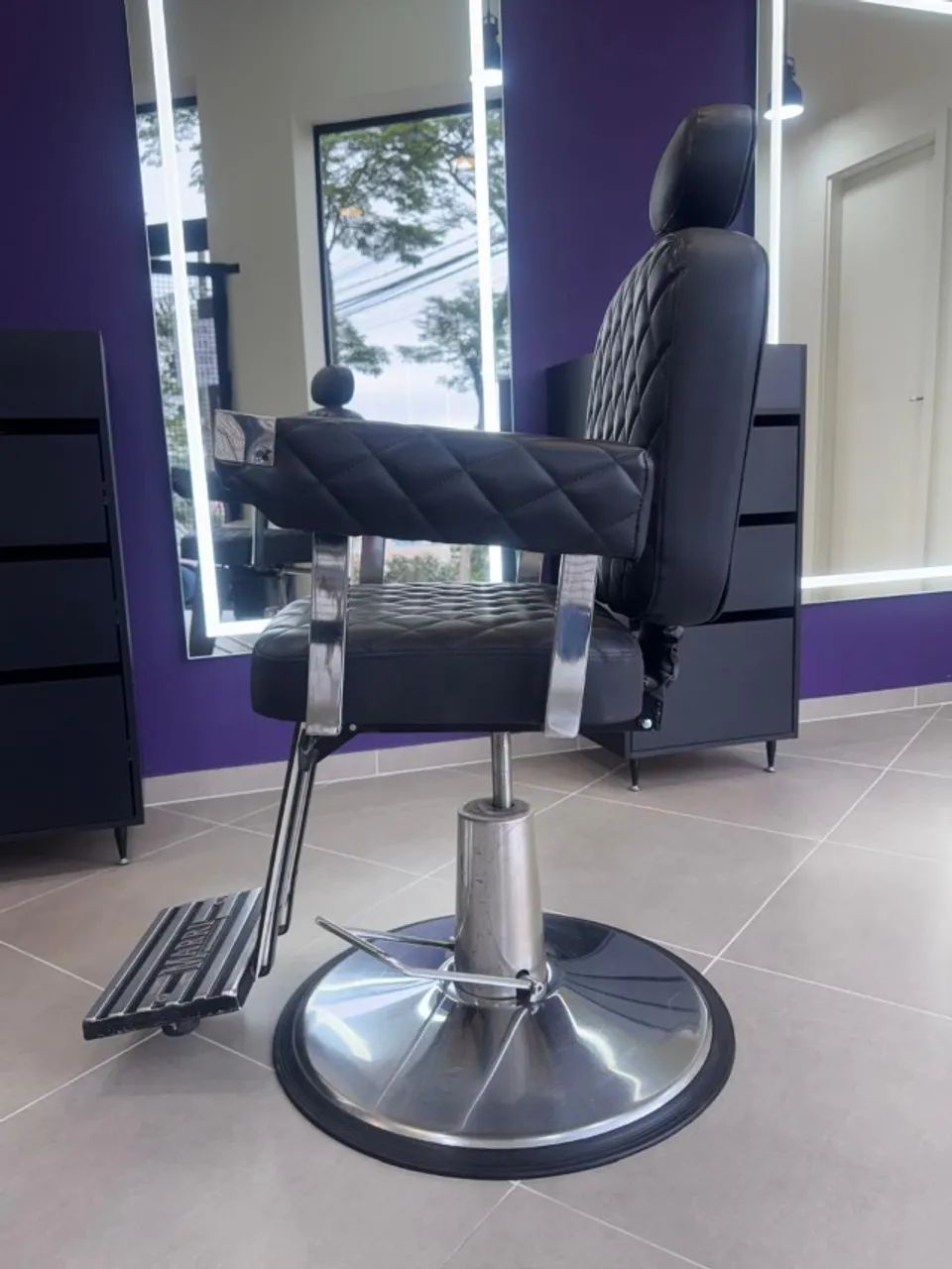 Cadeira Barbeiro Dubai Marri Preto