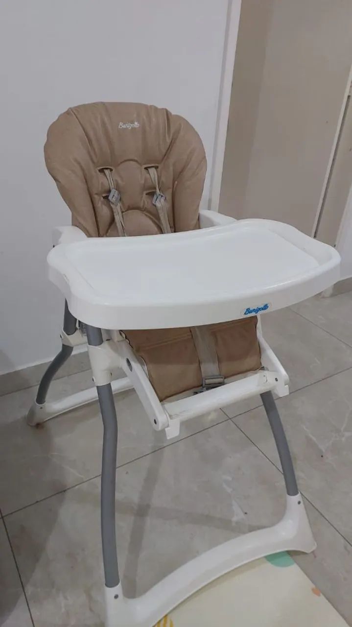 Cadeira de alimentação 