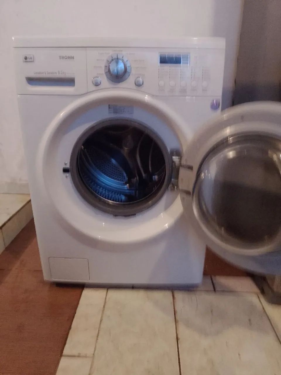 Vende-se lava e seca LG sistema inverter 8,5kg  - Foto 2