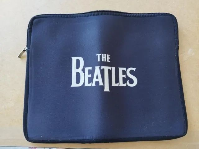 Capa para Notebook The Beatles 30 x 36 cm com Zíper - Foto 2