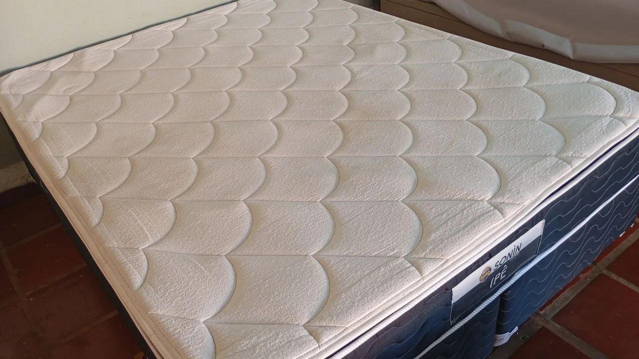 Cama box Queen completa frete grátis  - Foto 4