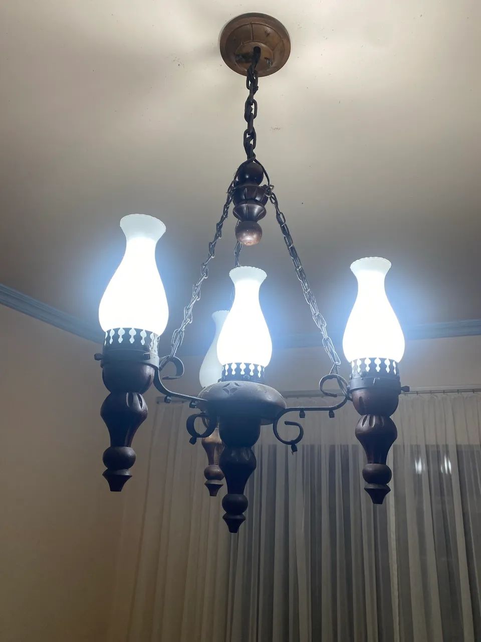 Lustre rústico 4 lâmpadas 