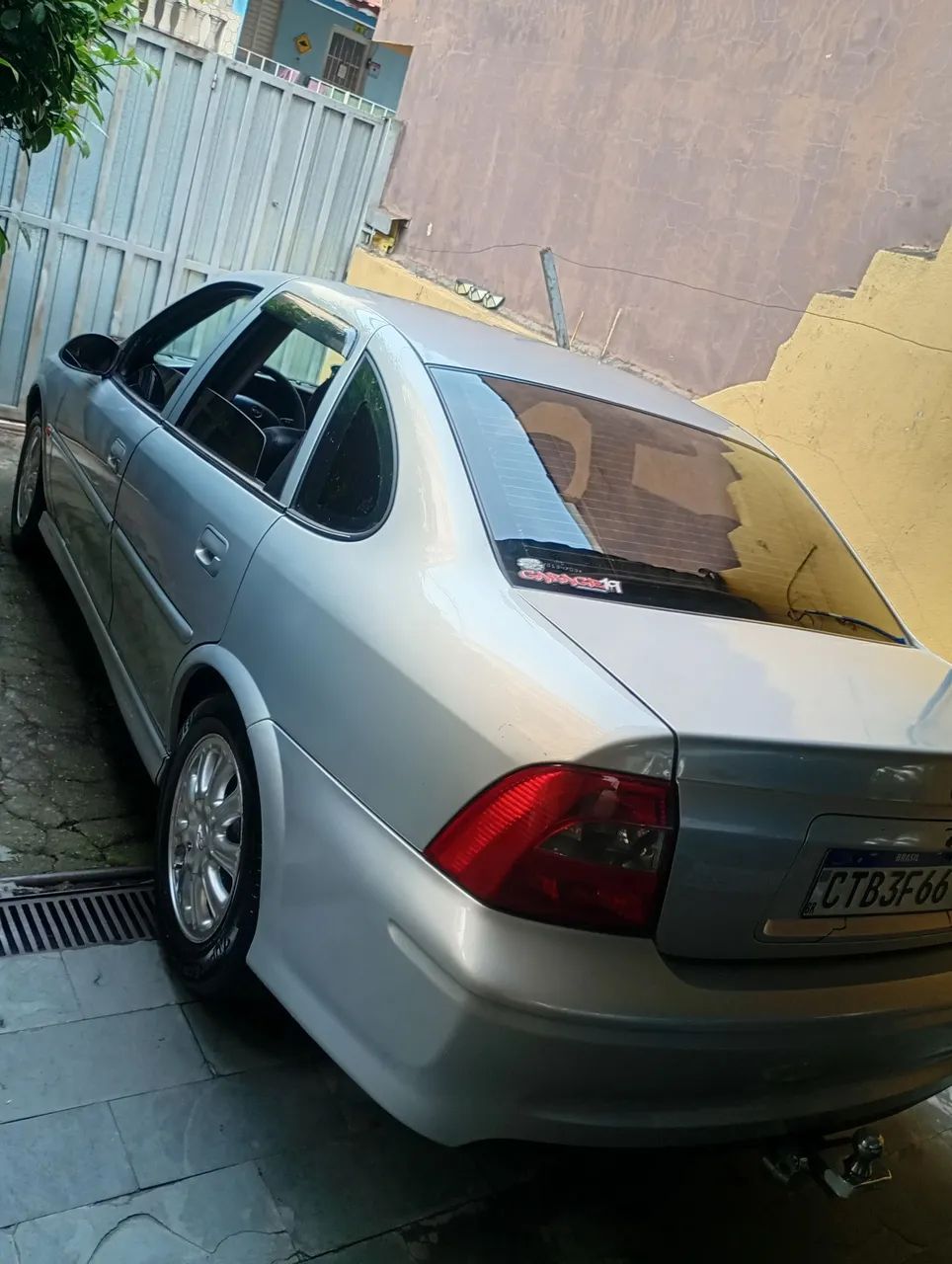 Chevrolet Vectra GLS/ Challenge 2.2 MPFI 16V 2000