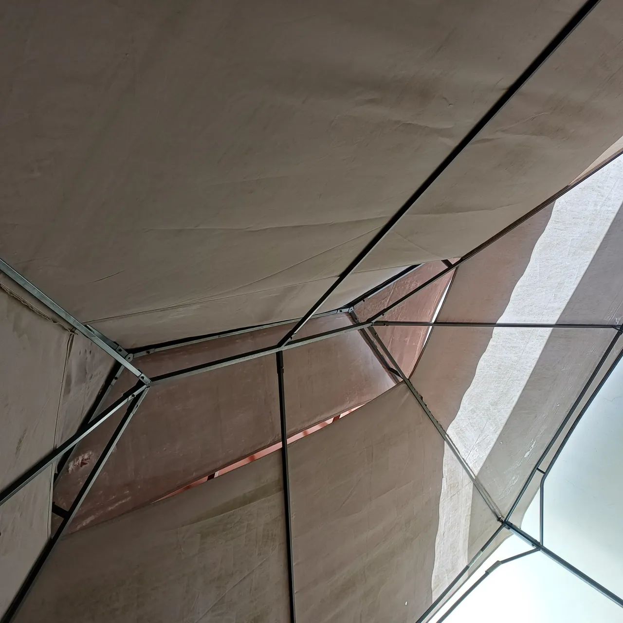Tenda Gazebo com cortinas. - Foto 5