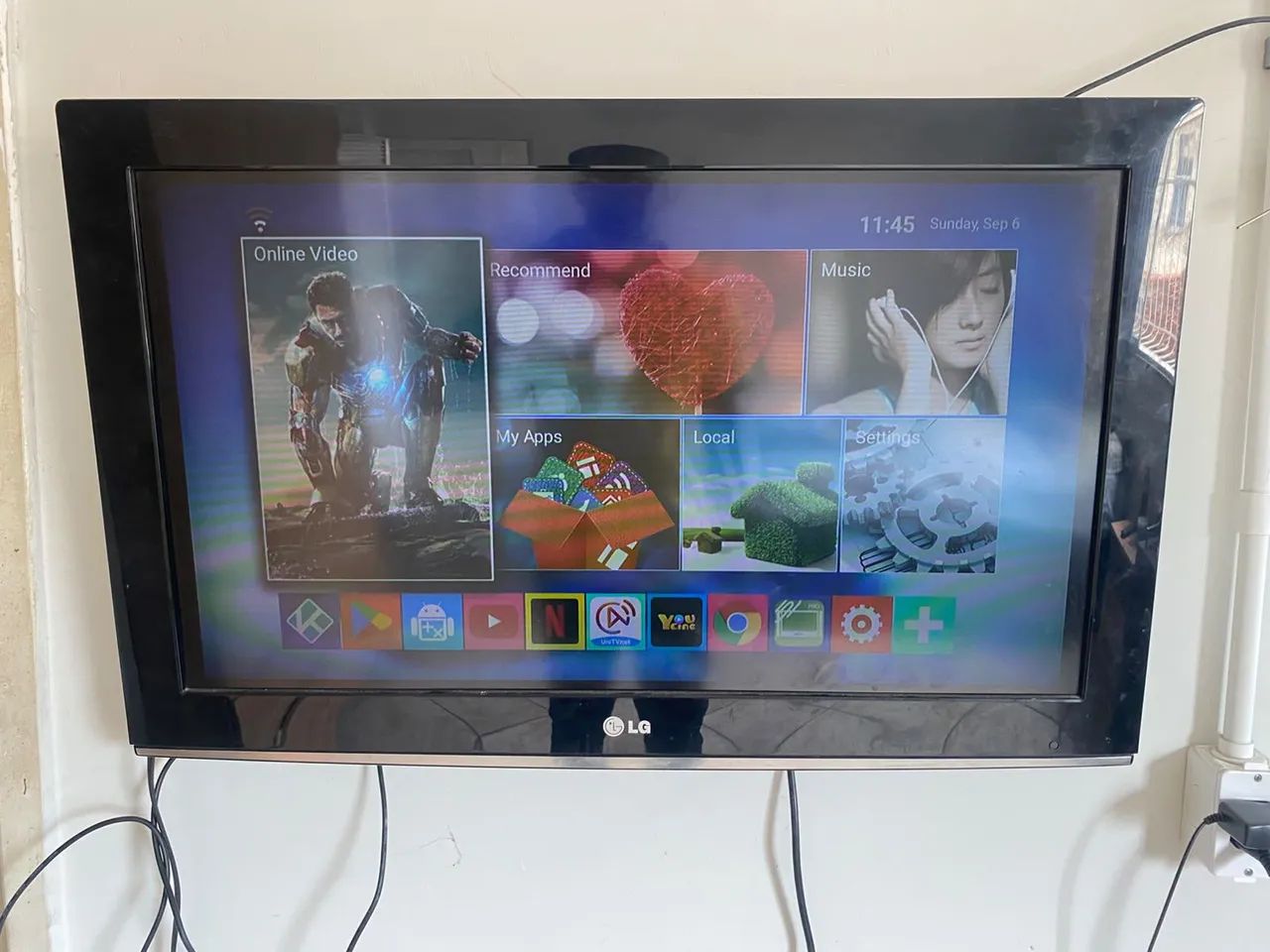 Vendo essa tv com urgência 