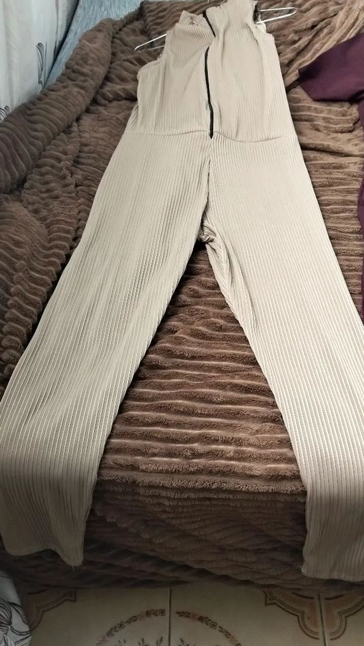 Vendo esse macacão longo  - Foto 2