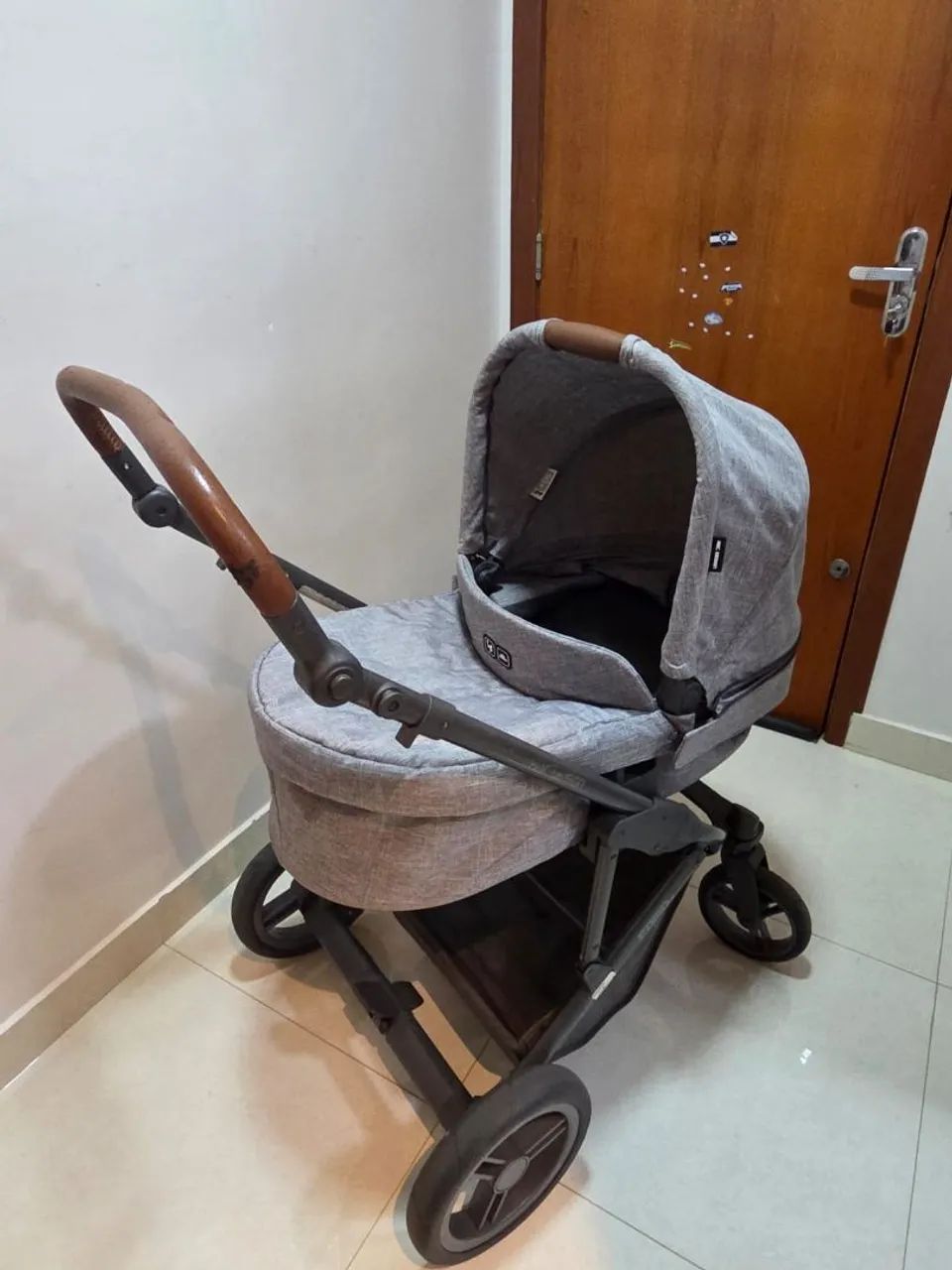 Vendo carrinho de Bebê ABC Design COMO 4