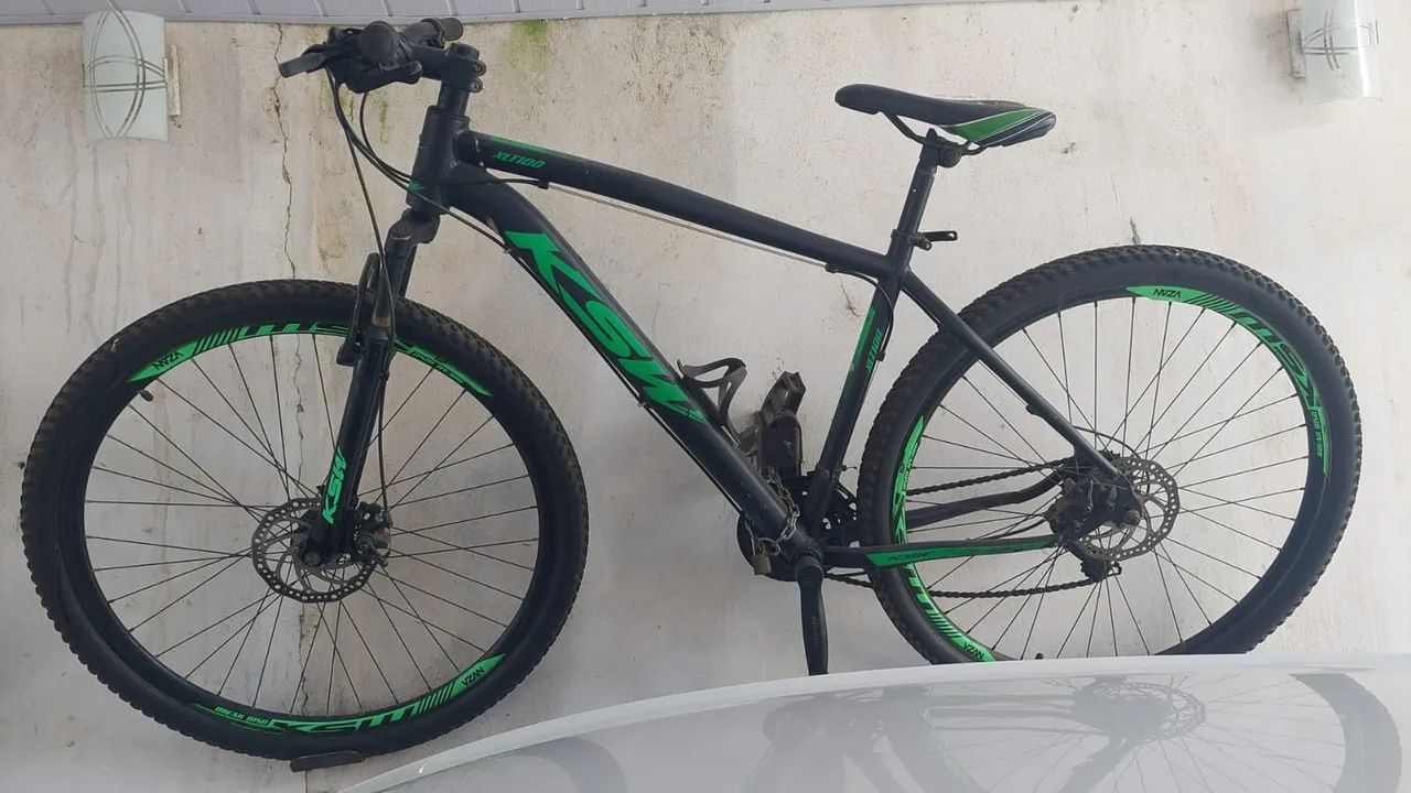 Vende se bicicleta 