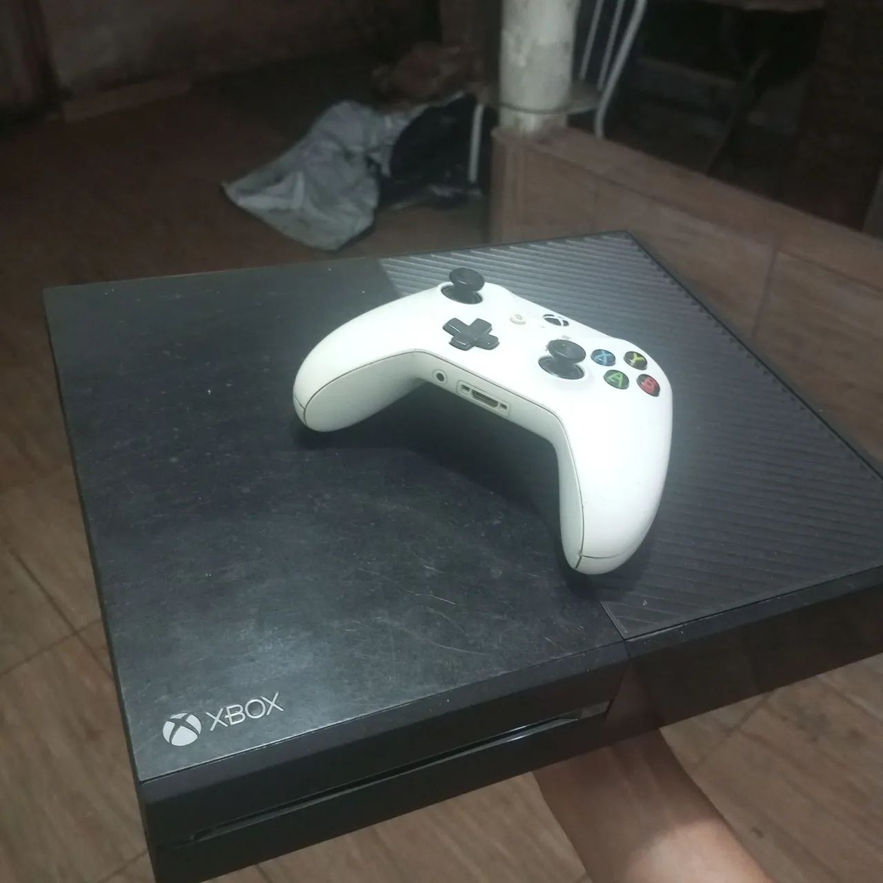 Xbox one fat funcionando perfeitamente completo sem a caixa 