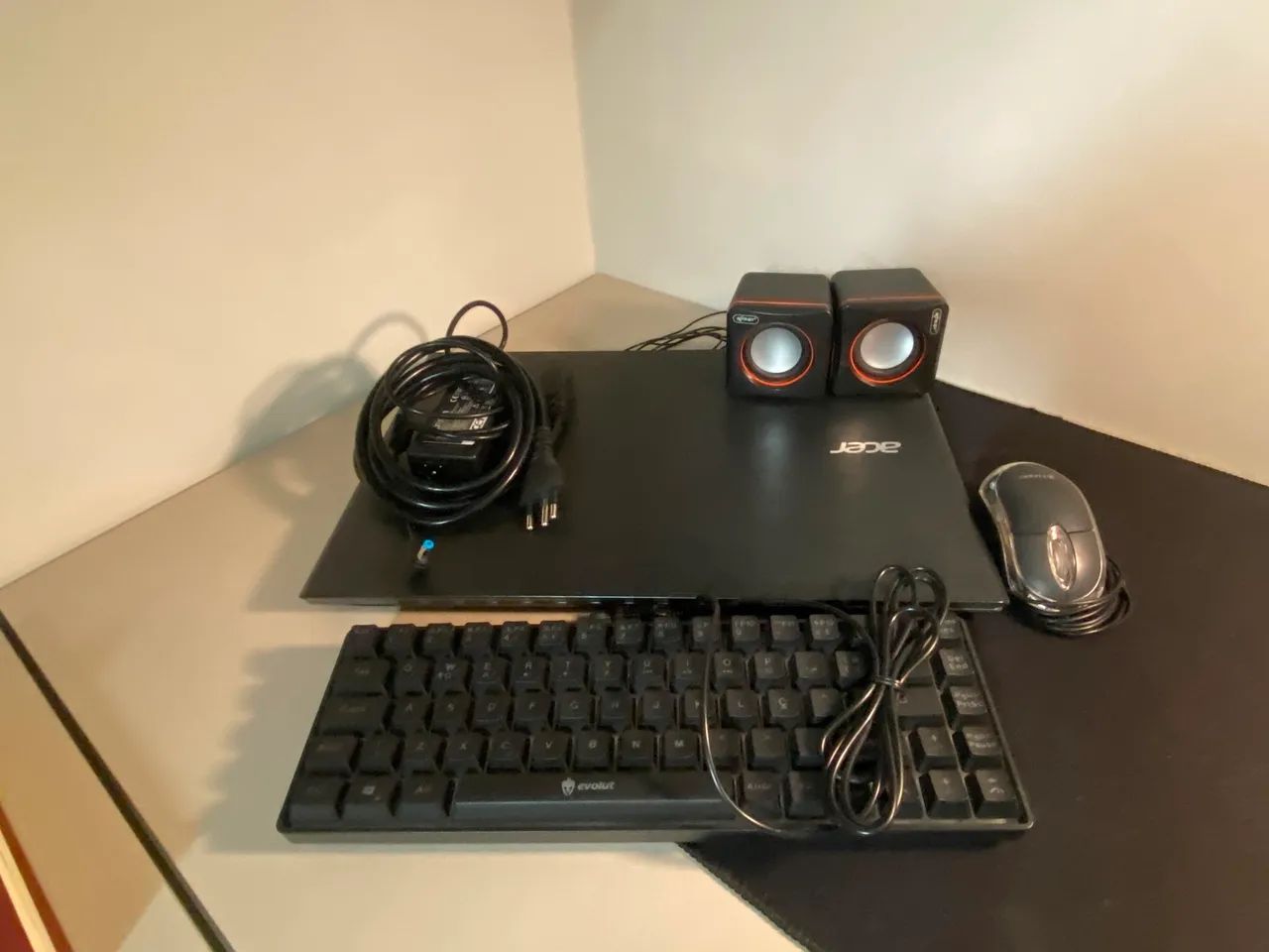Notebook Acer Aspire ES1-573 - Foto 2