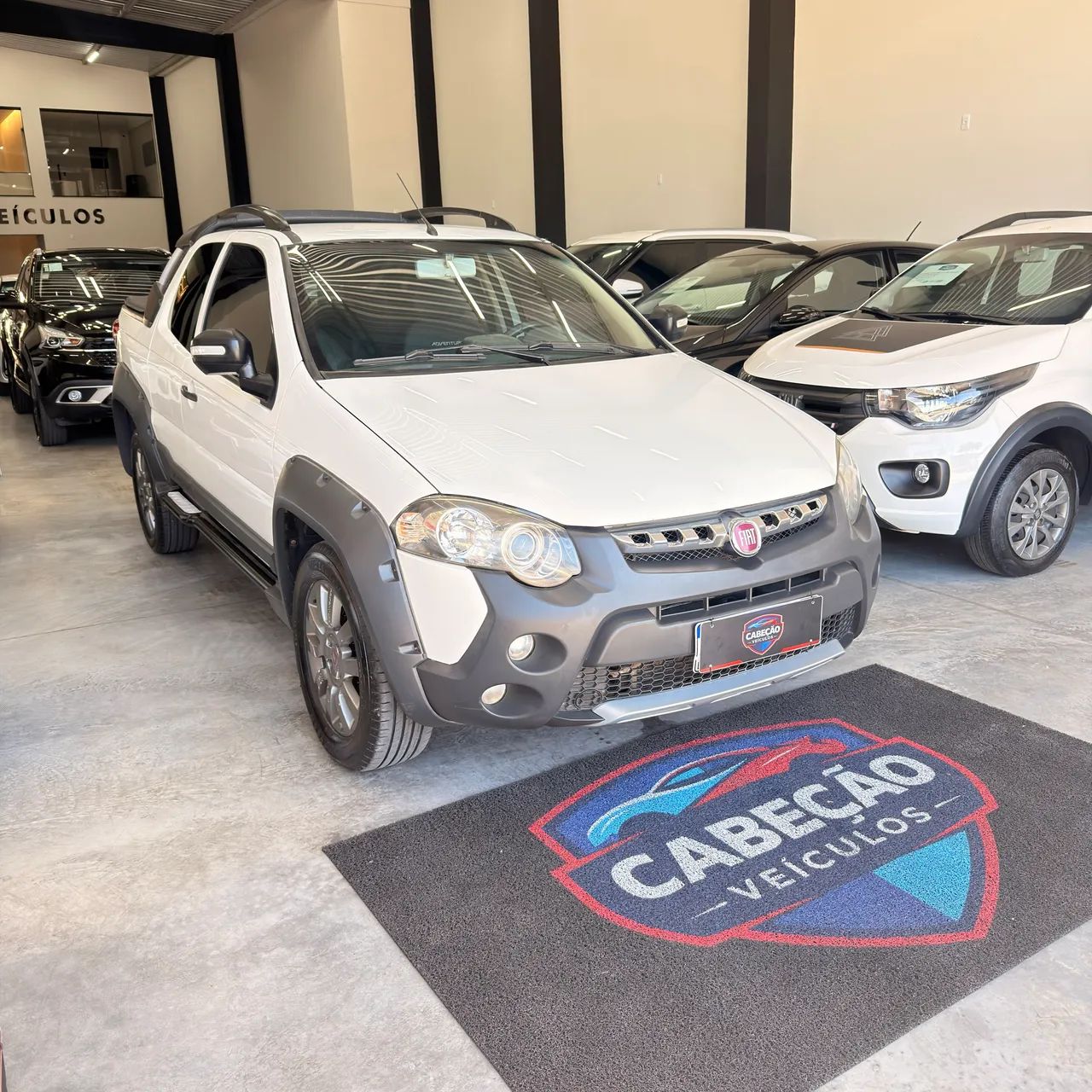 Fiat Strada Adventure1.8/ 1.8 Locker Flex CD 2014 - Foto 5