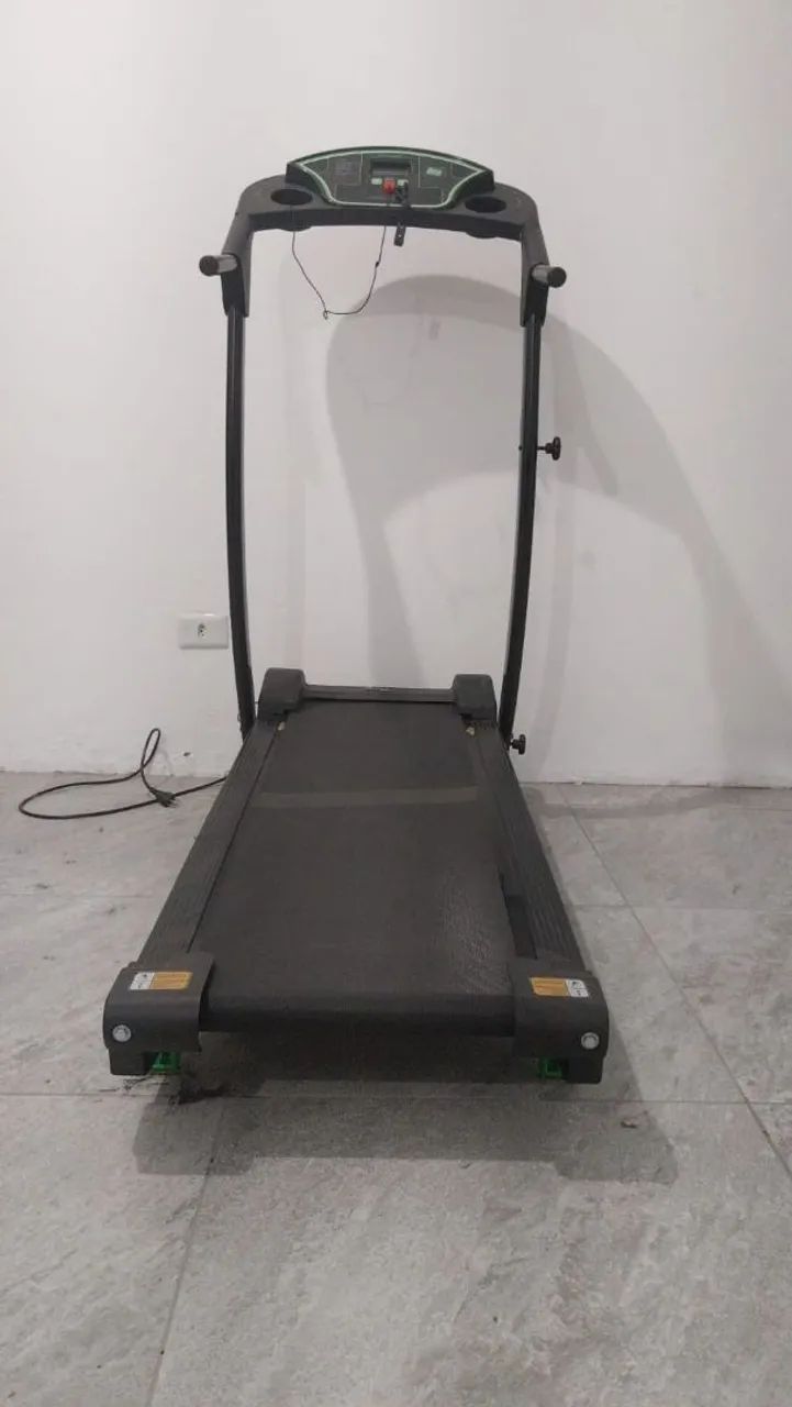 Esteira eletrica Dream Fitness Concept 1,8 com inclinação manual para residencial - Foto 2