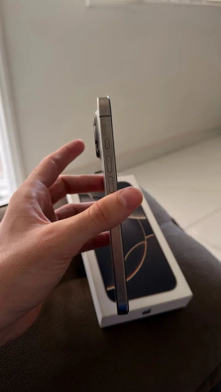 Vendo iPhone 18 pro max 256gb - Foto 5