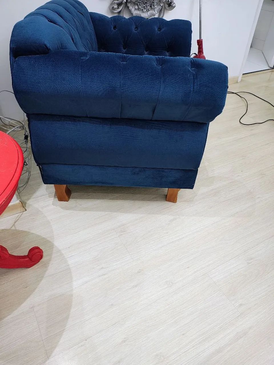 Poltrona Capitonê Azul" ou "Poltrona Chesterfield Veludo". - Foto 2