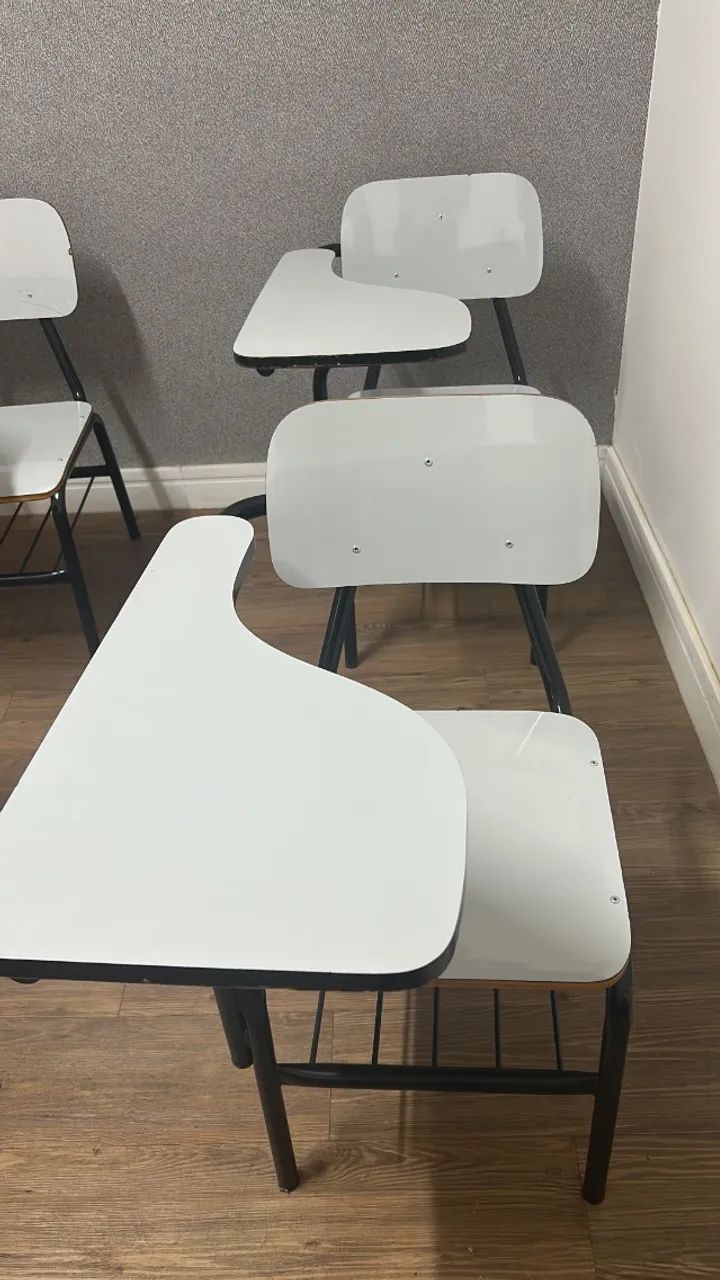 Cadeira universitária (1O CADEIRAS PARA DESTRO E 1 PARA CANHOTO) - Foto 2